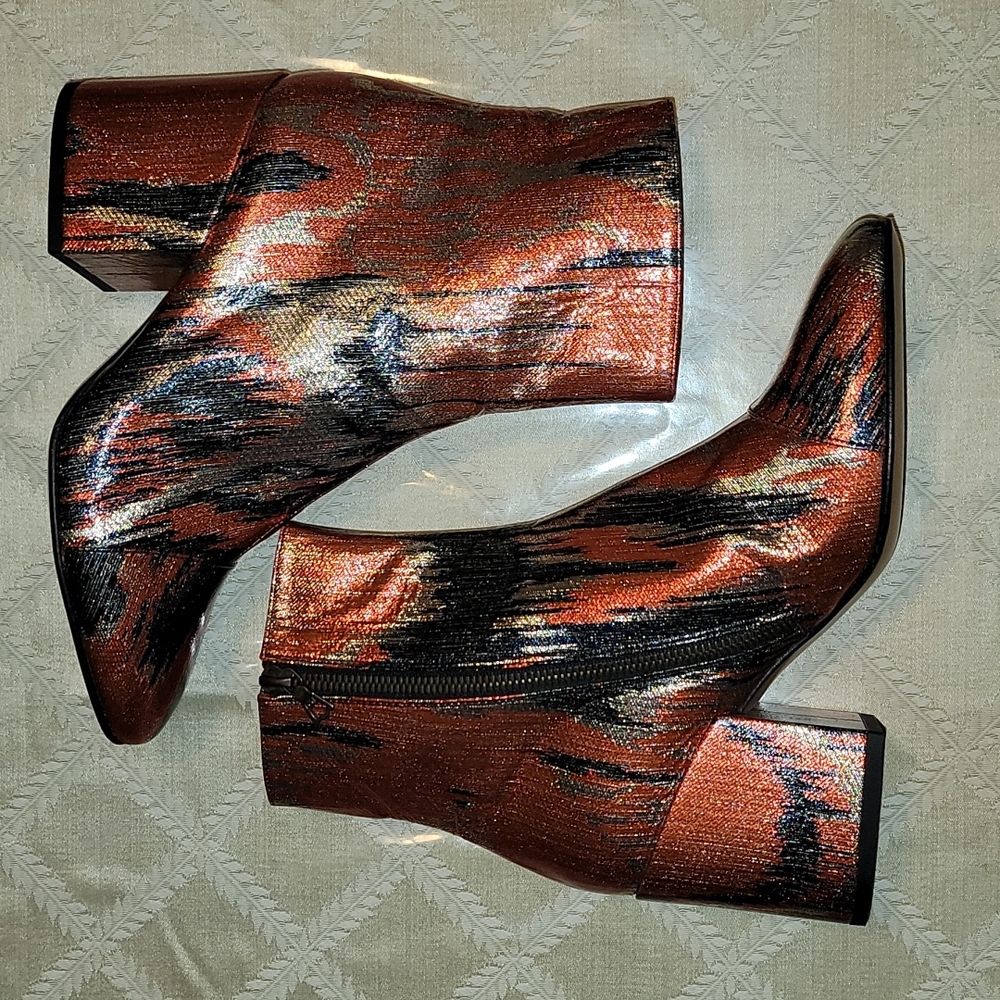 Dries Van Noten Metallic Ikat Print Booties - Picture 5 of 12